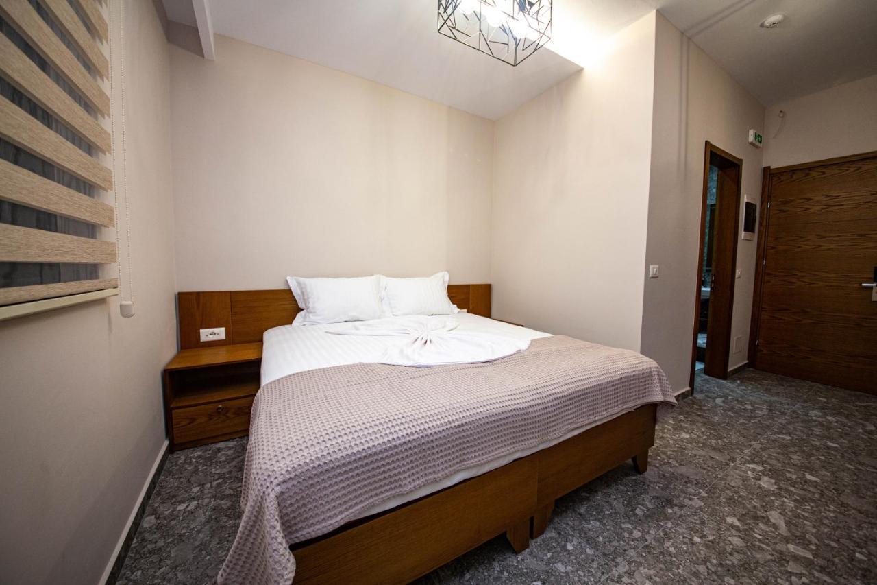 Hotel Center Ksamil Exterior foto