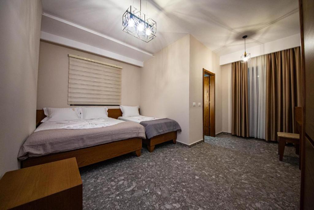 Hotel Center Ksamil Cameră foto