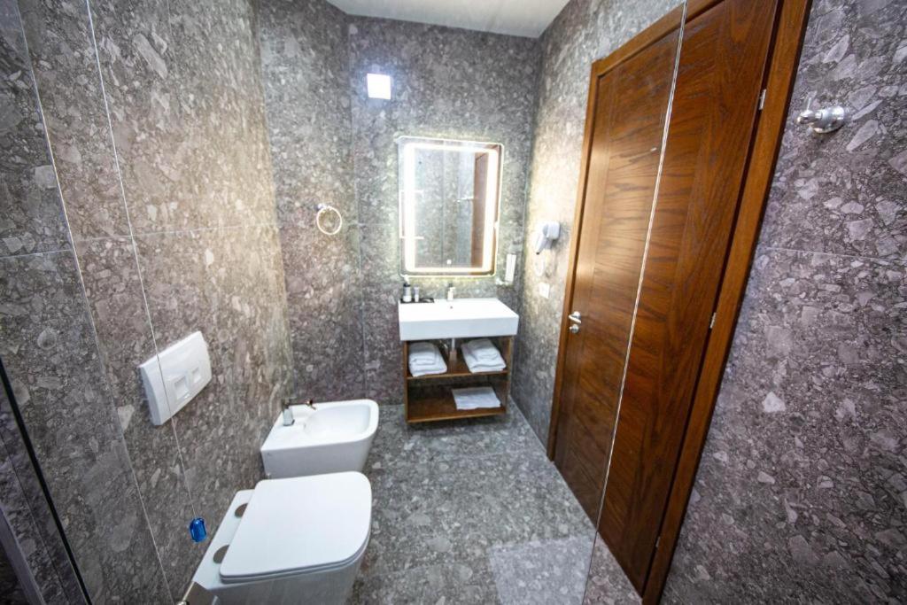 Hotel Center Ksamil Cameră foto