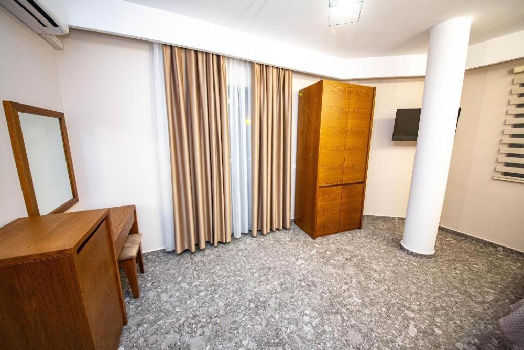 Hotel Center Ksamil Cameră foto