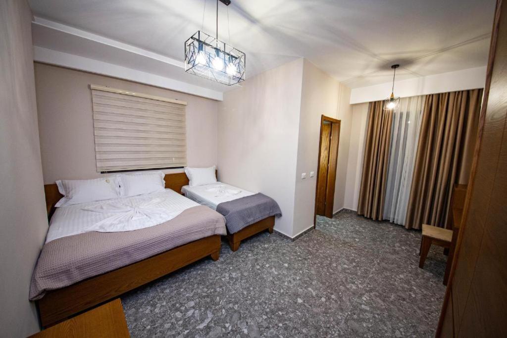 Hotel Center Ksamil Exterior foto
